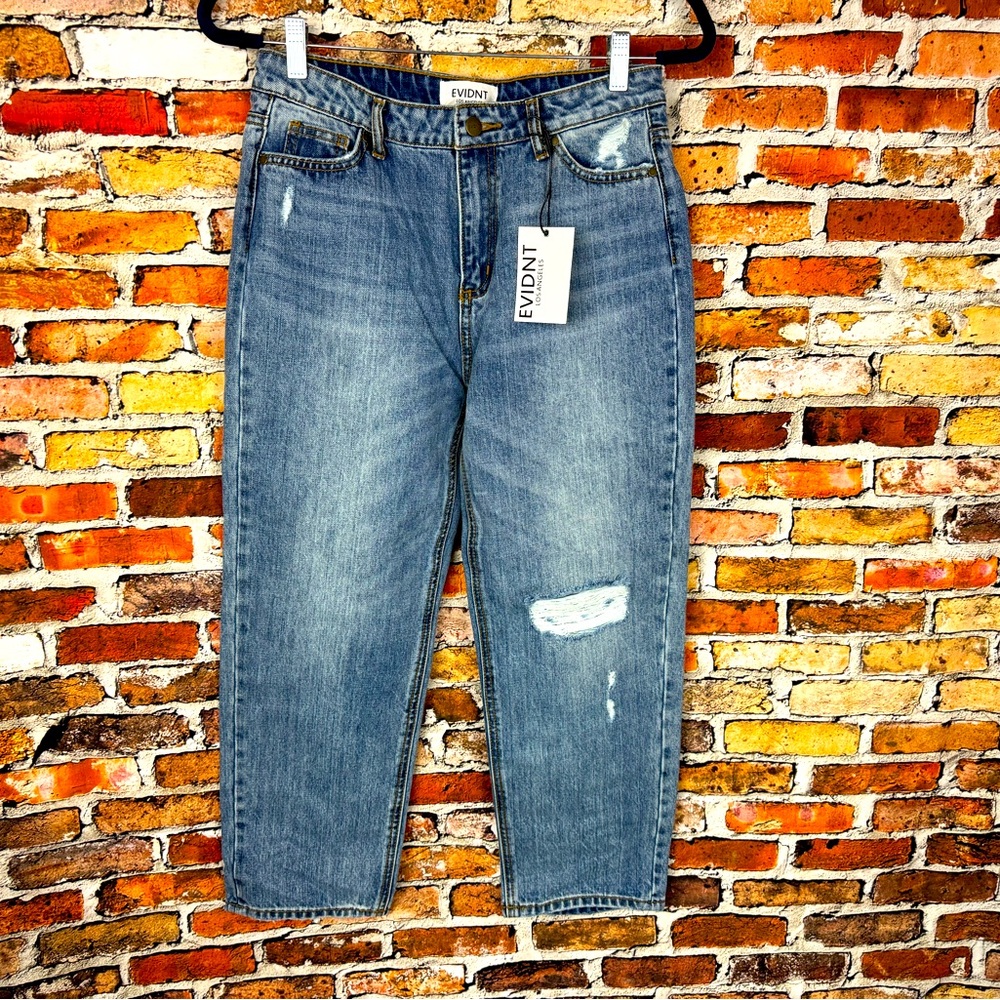 NWT EVIDNT Los Angeles Malibu Girlfriend Medium Wash Distressed Jeans